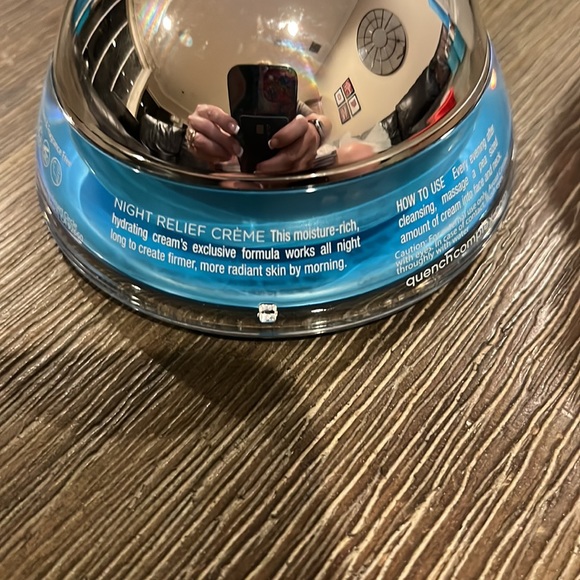 🎉🎉Host Pick🎉🎉 Quench Micro Water Complex Night Relief Cream - Picture 2 of 2